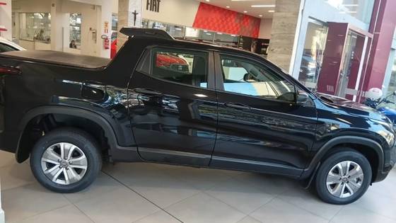 FIAT TORO 1.8 16V EVO FLEX ENDURANCE AT6 FIAT TORO 1.8 16V EVO FLEX ENDURANCE AT6
